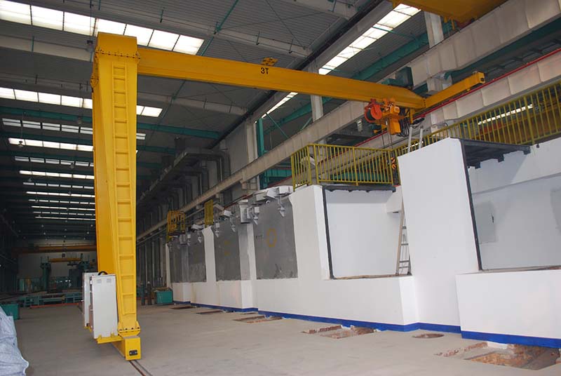 BMH半门式起重机1-16t(熔炼炉专用）