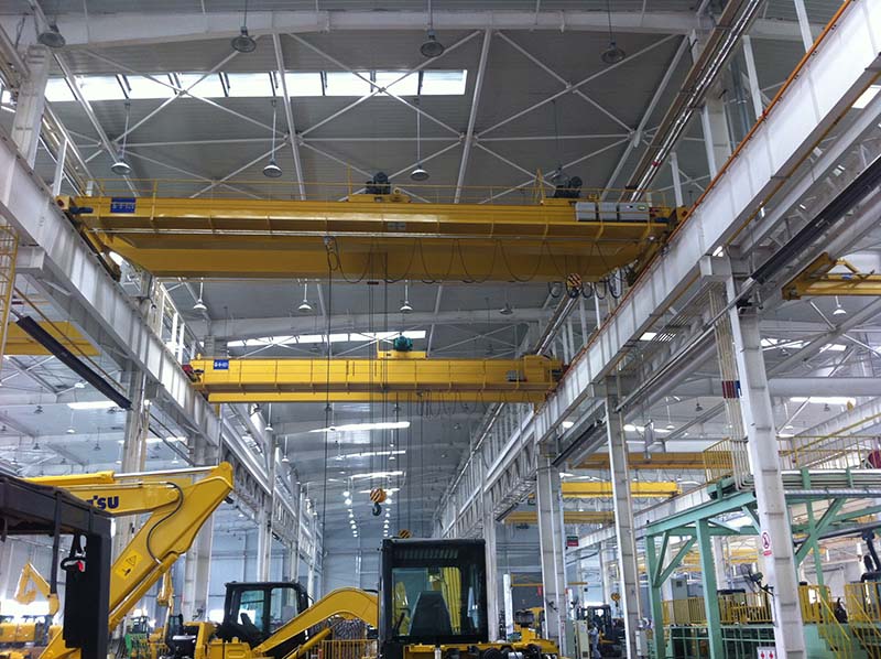 小松7.5t+7.5t桥式起重机