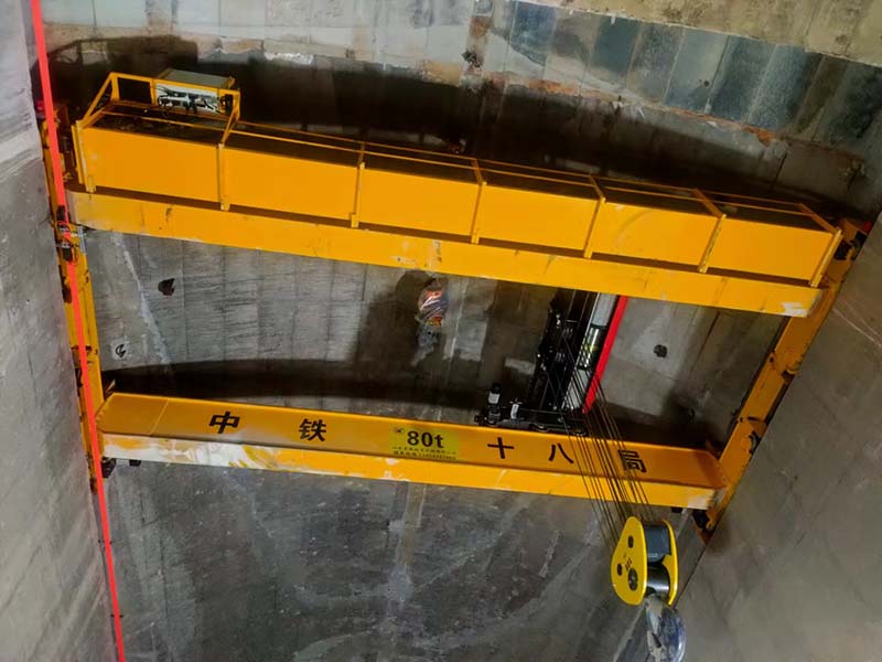 地铁盾构机专用起重机