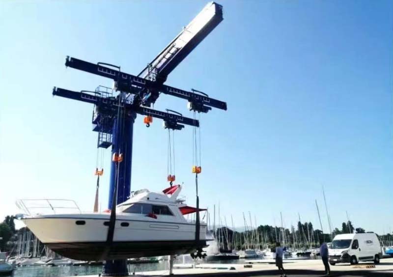 立柱式游艇专用起重机