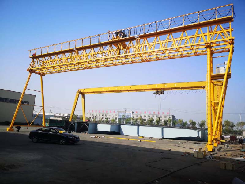 宁大集团提梁机施工现场